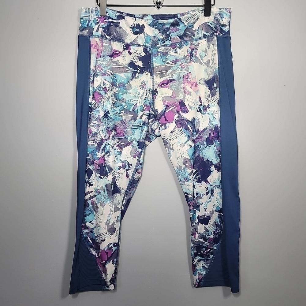 Tek Gear Dry Tek Capri Print Leggings
